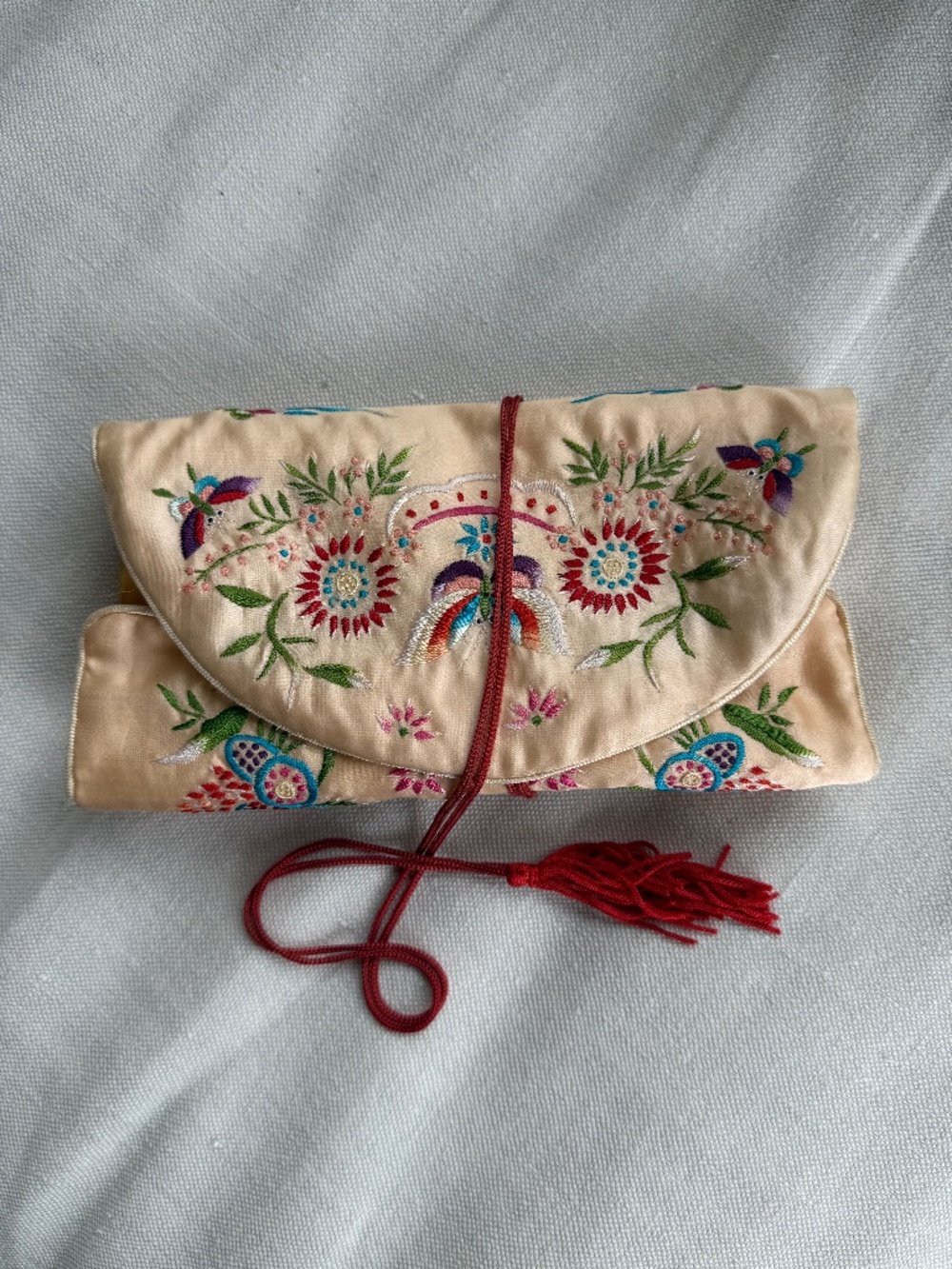 Hand Embroidered Jewelry Roll - Picture 4 of 4